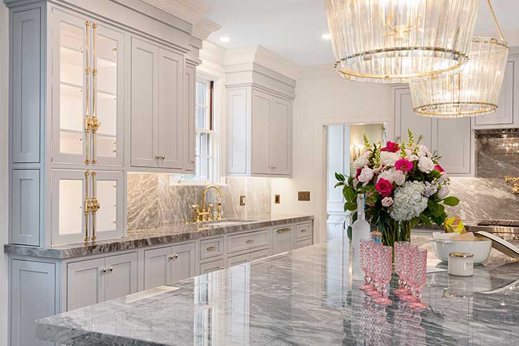 Marble kitchen island pendant lighting detail